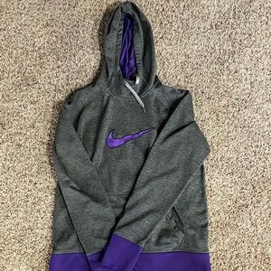 Nike thermal fit hoodie